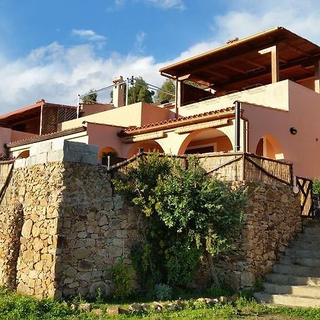 Villa Eden Home Holiday Santa Margherita di Pula Eksteriør billede