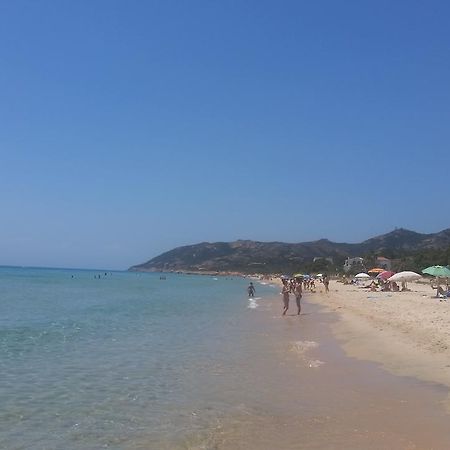 Villa Eden Home Holiday Santa Margherita di Pula Eksteriør billede